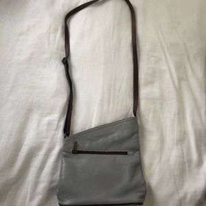 Very pretty purse by Vera Pelle 🤍🖤🤍